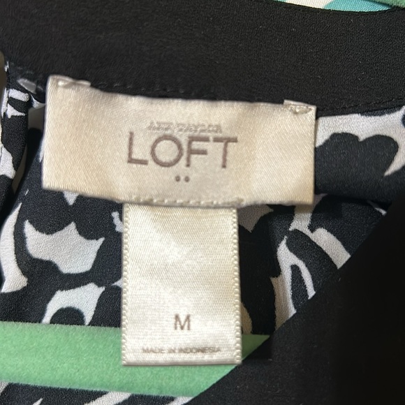 LOFT size M black and white blouse - Picture 3 of 5